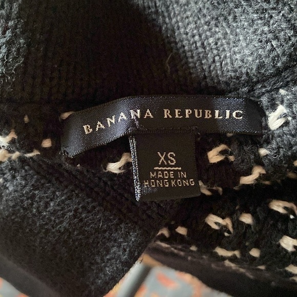 Banana Republic cardigan shrug. Size. XS. - Picture 4 of 4